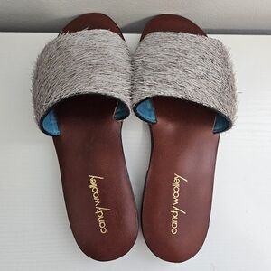 Candy Woolley Women's Natural Calf Hair Tan & White Slide Sandals Size 7